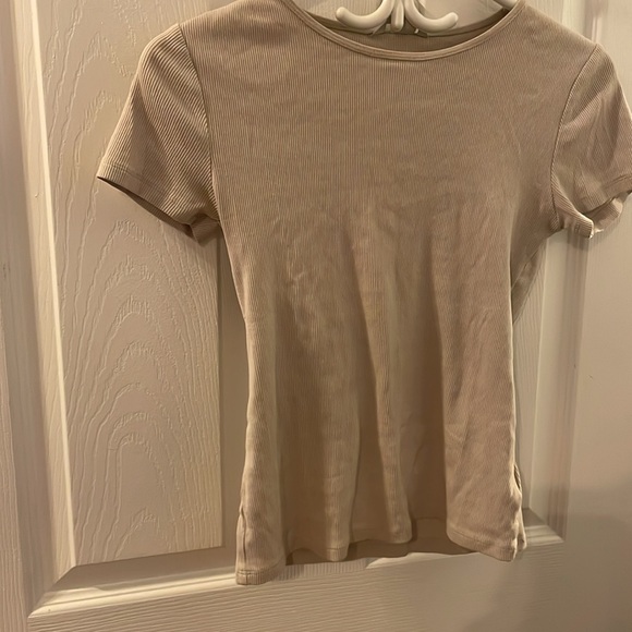 Beige Ribbed T-Shirt Small - Picture 2 of 6